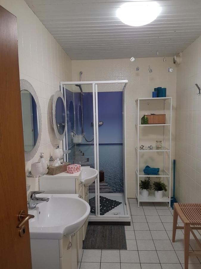 Hideout Apartment Моншау Екстериор снимка